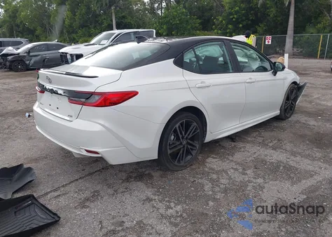 2025 Toyota Camry Xse z USA, uszkodzony, nr VIN 4T1DAACK7SU012347